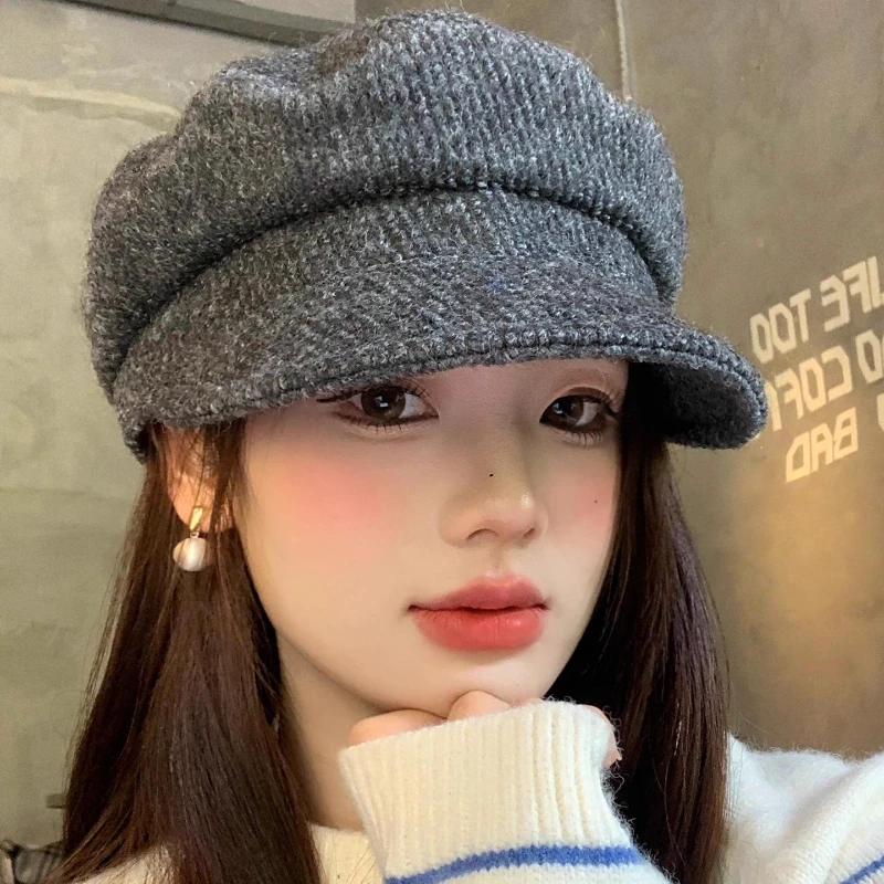 Korean Retro Solid Color Wool Flat-topped Berets for Women Autumn Winter Leisure Show Face Small Simple Literary Painter Hats 
Korean Retro Solid Color Wool Flat-topped Berets for Women Autumn Winter Leisure Show Face Small Simple Literary Painter Hats