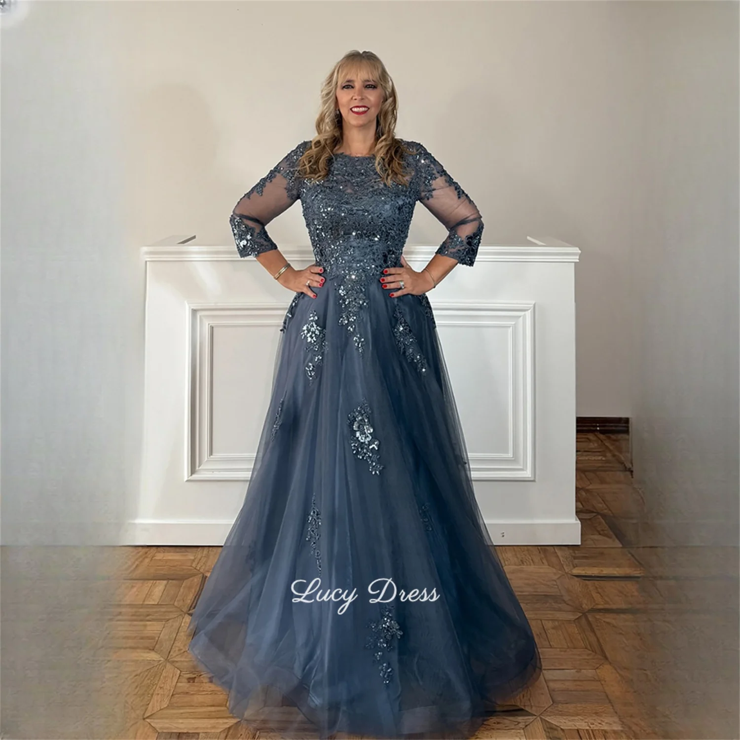 Lucy Elegant Grey Beading Lace A-Line Evening Dress 2026 O-Neck Three Quarter Floor Length Prom Party Customized Robes de Soirée
Lucy Elegant Grey Beading Lace A-Line Evening Dress 2026 O-Neck Three Quarter Floor Length Prom Party Customized Robes de Soirée