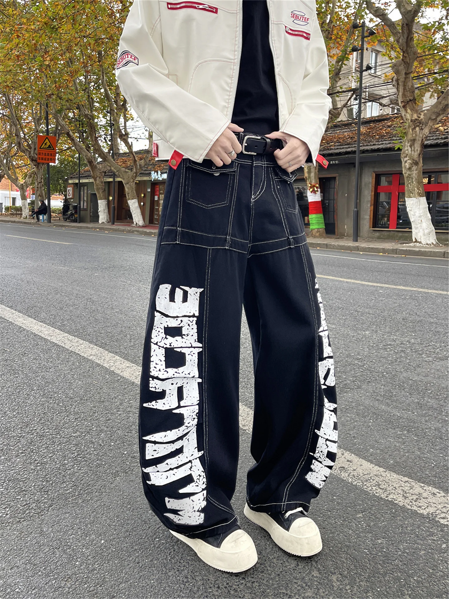 American Sle High Street Hip Hop Loose Wide Leg Jeans Men's Casual Faion Design Sense Knife Splitting Loose Fit Jeans
American Sle High Street Hip Hop Loose Wide Leg Jeans Men's Casual Faion Design Sense Knife Splitting Loose Fit Jeans