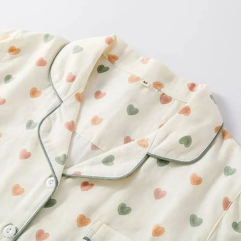 Женские летние тонкие хлопковые брюки с воротником с лацканами в форме сердца, брюки с короткими рукавами, шорты, кардиган, домашняя одежда
Женские летние тонкие хлопковые брюки с воротником с лацканами в форме сердца, брюки с короткими рукавами, шорты, кардиган, домашняя одежда