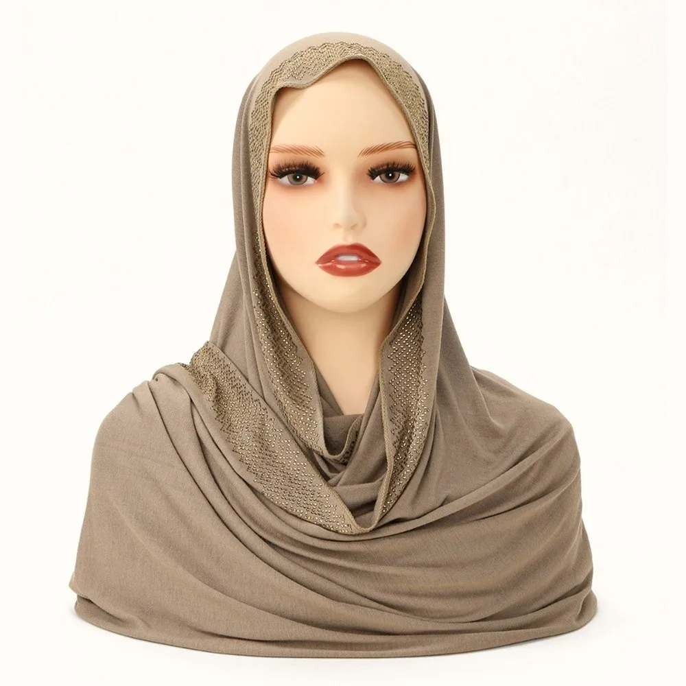 Breathable Rhinestone Chiffon Hijab Scarf Long Sunscreen Smooth Silk Headscarf Solid Color Sweat-absorption Thin Large Shawl
Breathable Rhinestone Chiffon Hijab Scarf Long Sunscreen Smooth Silk Headscarf Solid Color Sweat-absorption Thin Large Shawl