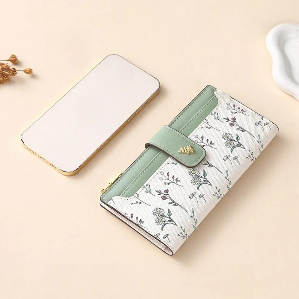Fashion Waterproof Long Folding Wallet Lightweight PU Leather Money Purse Bag Zipper Handheld Check Credit Card Bag Female
Fashion Waterproof Long Folding Wallet Lightweight PU Leather Money Purse Bag Zipper Handheld Check Credit Card Bag Female