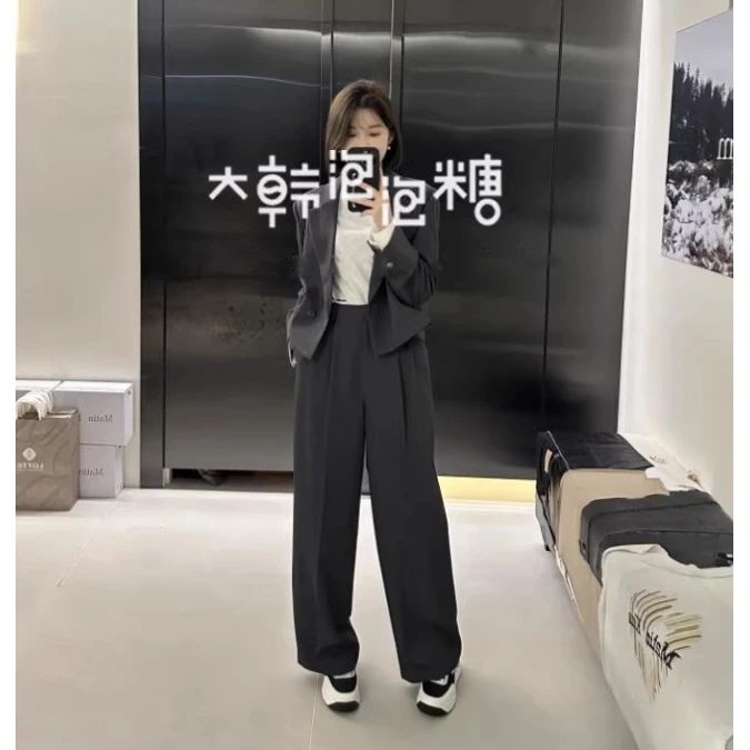 Faionable ort Suit Jaet V25 Spring Color Blo Cuff + High Waist Pleated Wide Leg Pants Women's Set Selfwill Brand
Faionable ort Suit Jaet V25 Spring Color Blo Cuff + High Waist Pleated Wide Leg Pants Women's Set Selfwill Brand