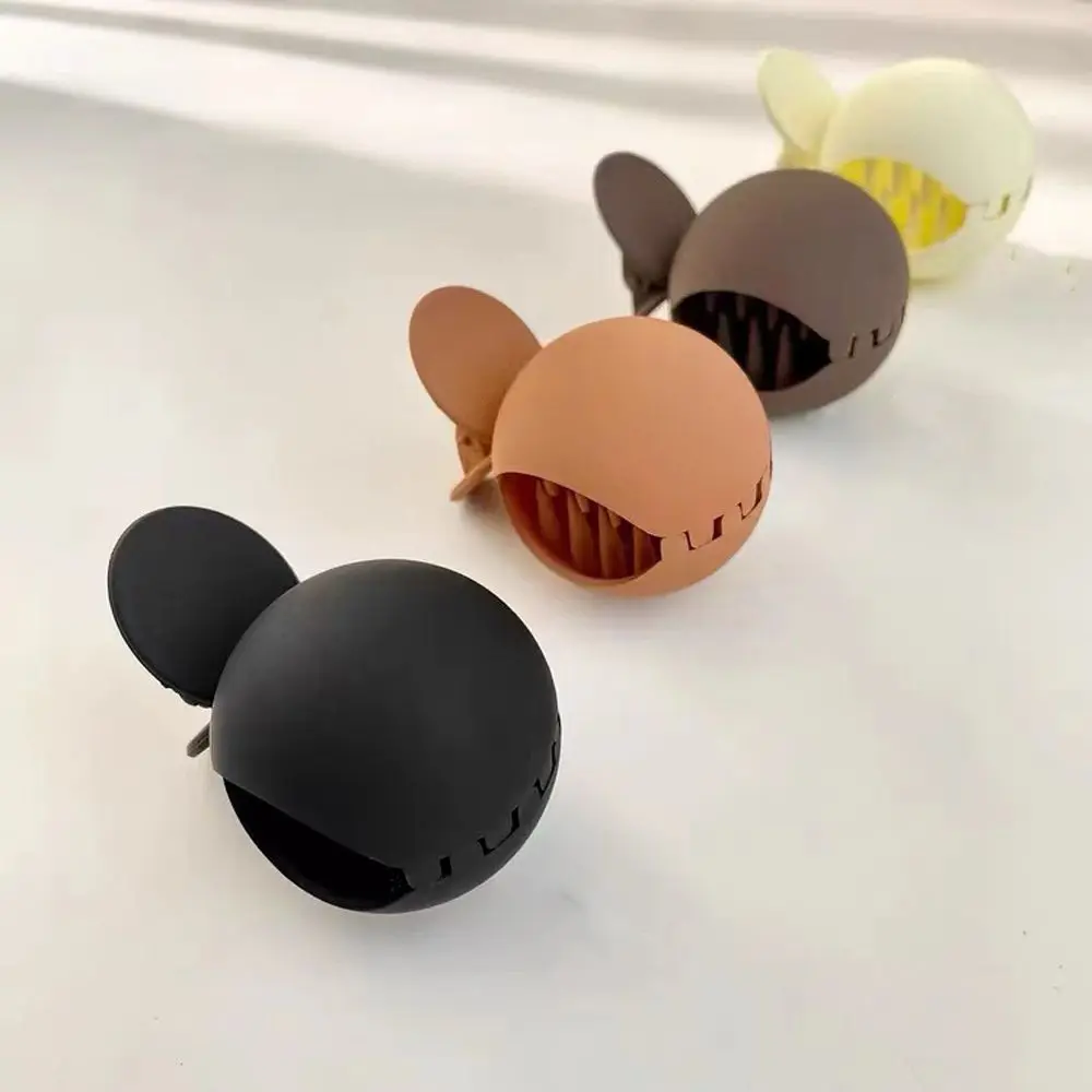 Gift Circular Retro Elegant Headwear Girls Hairpin Small Hair Claw Korean Style Hair Clip Ponytail Holder Fixed Artifact
Gift Circular Retro Elegant Headwear Girls Hairpin Small Hair Claw Korean Style Hair Clip Ponytail Holder Fixed Artifact