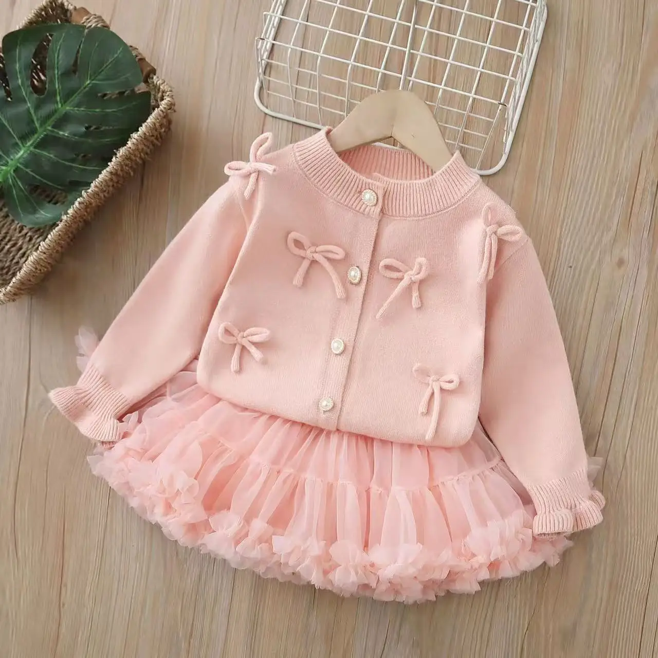 Princess Tulle Skirt Girls Autumn Winter Outfit Knit Cardigan Sweater Set Korean Style Baby Girl Clothes 90-130CM
Princess Tulle Skirt Girls Autumn Winter Outfit Knit Cardigan Sweater Set Korean Style Baby Girl Clothes 90-130CM
