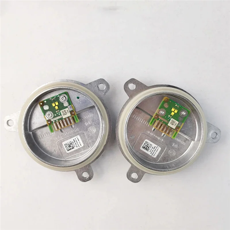 Лампы головного света для BMW X5 G05 X6 G06 X7 G07 17-20 63119477985 9477986, дневные ходовые огни, 1 пара
Лампы головного света для BMW X5 G05 X6 G06 X7 G07 17-20 63119477985 9477986, дневные ходовые огни, 1 пара