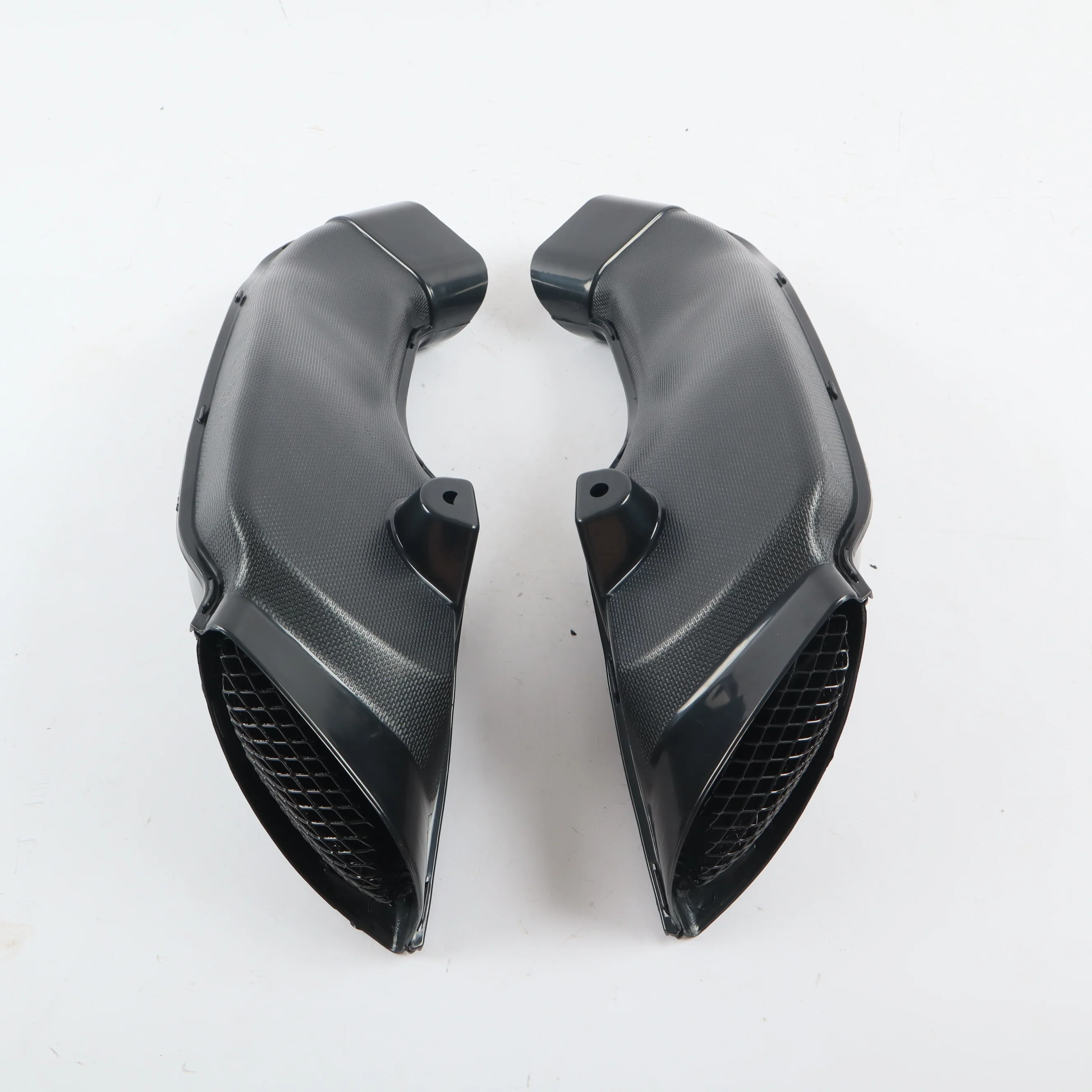 CFP1033-8 New ABS Plastic Aftermarket Ram Air Intake Duct Tube for Suzuki GSXR 1000 2003 Black
CFP1033-8 New ABS Plastic Aftermarket Ram Air Intake Duct Tube for Suzuki GSXR 1000 2003 Black