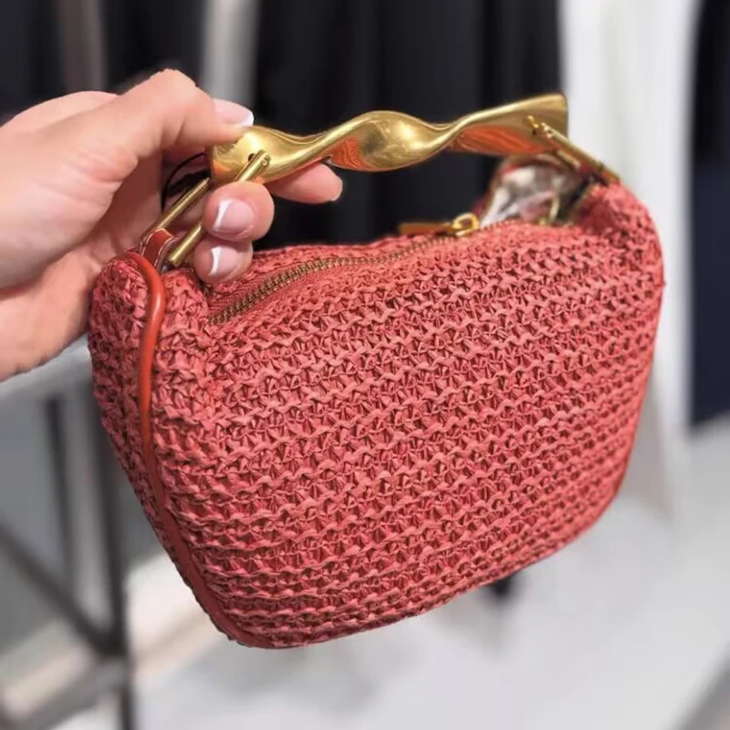 Bags For Women 2025 New Trend Luxury Designer Zipper Underarm Shoulder Bag Ladies Weave Metal Handbags And Purses
Bags For Women 2025 New Trend Luxury Designer Zipper Underarm Shoulder Bag Ladies Weave Metal Handbags And Purses