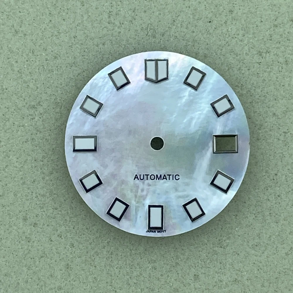 NH35 Dial Natural Shell 28.5mm green glow-in-the-dark calendar literal watch accessory for NH35/NH36 movements
NH35 Dial Natural Shell 28.5mm green glow-in-the-dark calendar literal watch accessory for NH35/NH36 movements