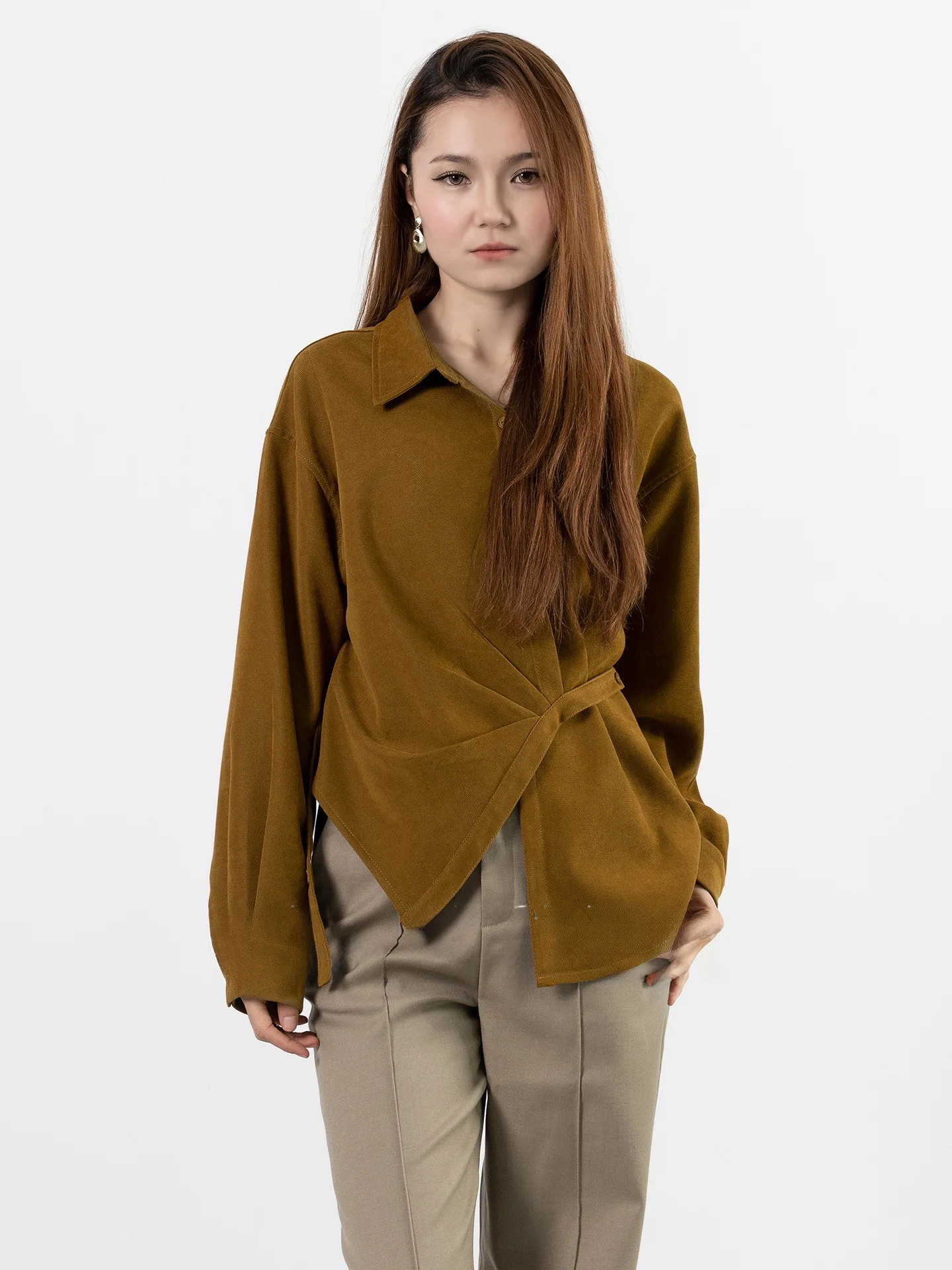 Женская вельветовая рубашка DianThia: осенне-зимняя, с эффектом утяжки талии, удобная для повседневной носки, модная, повседневная, элегантная.
Женская вельветовая рубашка DianThia: осенне-зимняя, с эффектом утяжки талии, удобная для повседневной носки, модная, повседневная, элегантная.