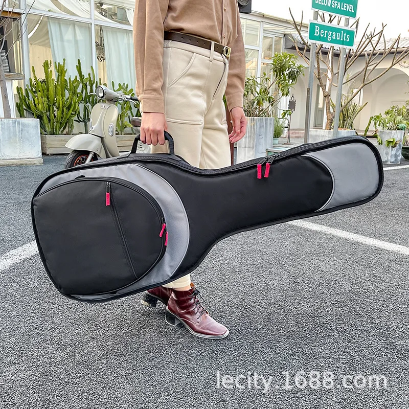 Guitar bag thickened 41 / 40 / 39 / 38 / 36 inch Guitar Bag Backpack with cotton instrument bag printable logo
Guitar bag thickened 41 / 40 / 39 / 38 / 36 inch Guitar Bag Backpack with cotton instrument bag printable logo