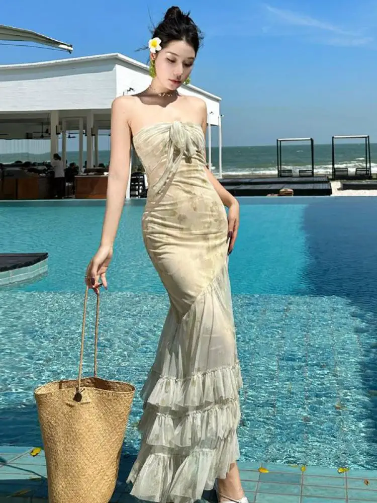 Women Green Print Elegant Sexy Club Slim Strapless Dress Summer Sleeveless Backless Halter Lace-up Long Dress Ruffles Dress Boho
Women Green Print Elegant Sexy Club Slim Strapless Dress Summer Sleeveless Backless Halter Lace-up Long Dress Ruffles Dress Boho