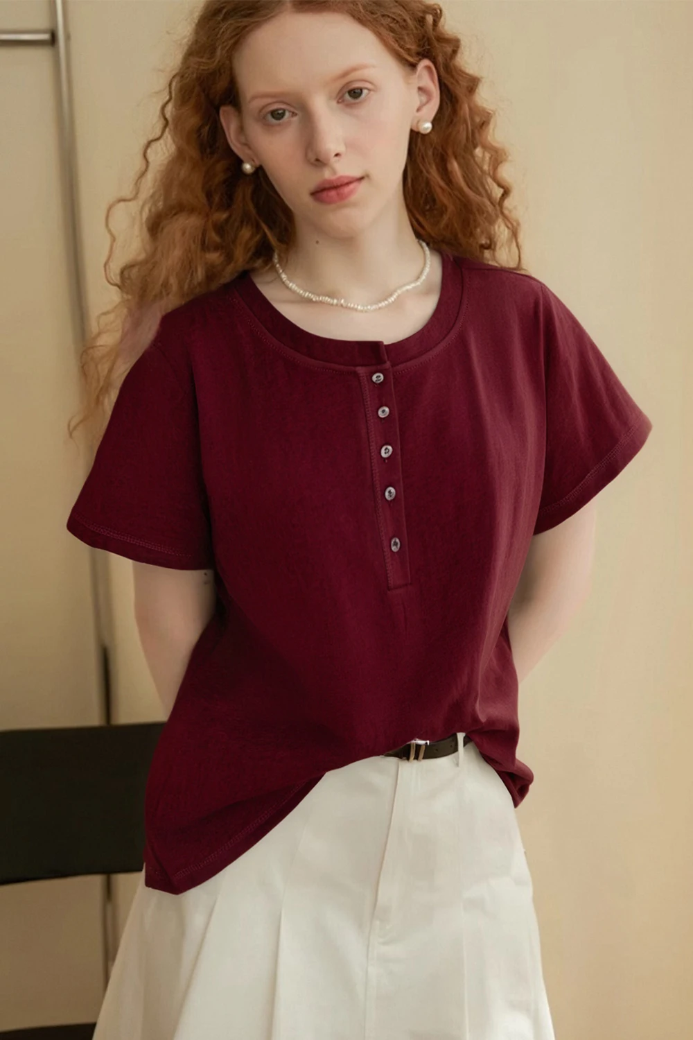 VIMLY Women's Cotton T-Shirt 2025 Summer Tops for Woman Simple Button Up Thin Short Sleeve O-Neck Tee Shirt Female Clothes A0395
VIMLY Women's Cotton T-Shirt 2025 Summer Tops for Woman Simple Button Up Thin Short Sleeve O-Neck Tee Shirt Female Clothes A0395