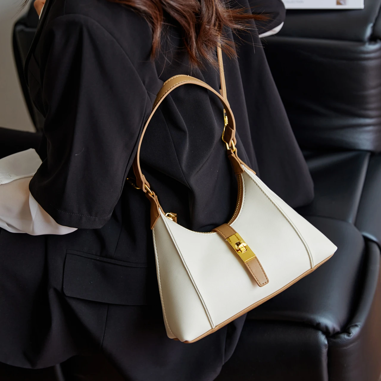 Spacious Hand Bags Women Tote Leather Crossbody By Luxury Brand Famous For Elegant Ladies Carry
Spacious Hand Bags Women Tote Leather Crossbody By Luxury Brand Famous For Elegant Ladies Carry