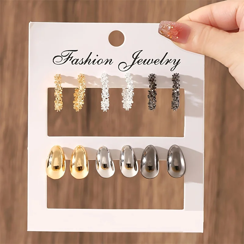 Vintage Twisted Wave Metal C-Shaped Semicircular Earrings for Women 2023 New Fashion Jewelry Party Luxury Accessories
Vintage Twisted Wave Metal C-Shaped Semicircular Earrings for Women 2023 New Fashion Jewelry Party Luxury Accessories