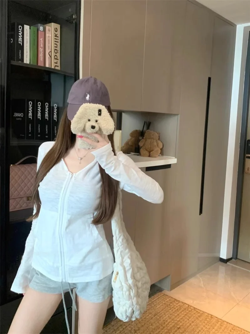 Slim Fit Long Sve Hooded Light Weight Sun Protection Jaet Women's Faionable Cardigan Design Spring Summer New Arrival
Slim Fit Long Sve Hooded Light Weight Sun Protection Jaet Women's Faionable Cardigan Design Spring Summer New Arrival