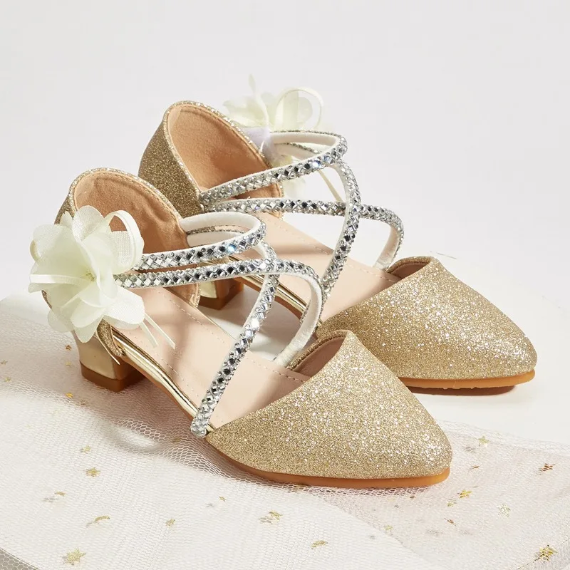 Children Soft-Soled Mary Jane Shoes Summer Girls Bow Pointed Low-Heel Princess Sandals Kids Hollow Stage Sandals Casual Shoes
Children Soft-Soled Mary Jane Shoes Summer Girls Bow Pointed Low-Heel Princess Sandals Kids Hollow Stage Sandals Casual Shoes