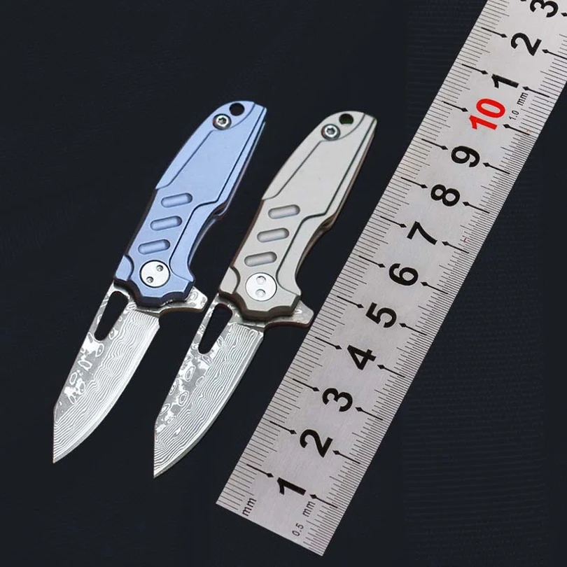 Маленькие складные ножи из дамасской стали, нож EDC, портативные ножи высокой твердости, ножи ручной работы, уличные ножи для инструментов, ручка из титанового сплава
Маленькие складные ножи из дамасской стали, нож EDC, портативные ножи высокой твердости, ножи ручной работы, уличные ножи для инструментов, ручка из титанового сплава