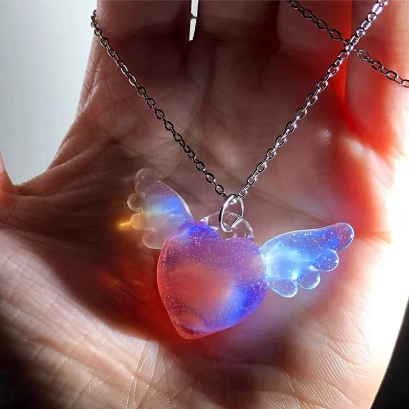 Anime Link Click Angel Wings Heart Glass Pendant Necklace Cute Accessories Handmade Birthday Xmas Gift for Women Girl Jewelry
Anime Link Click Angel Wings Heart Glass Pendant Necklace Cute Accessories Handmade Birthday Xmas Gift for Women Girl Jewelry