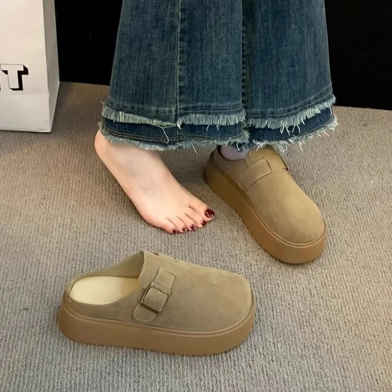 Женские теплые мюли на флисовой подкладке с закрытым носком на толстой подошве, осень-зима 2026, без застежек
Женские теплые мюли на флисовой подкладке с закрытым носком на толстой подошве, осень-зима 2026, без застежек