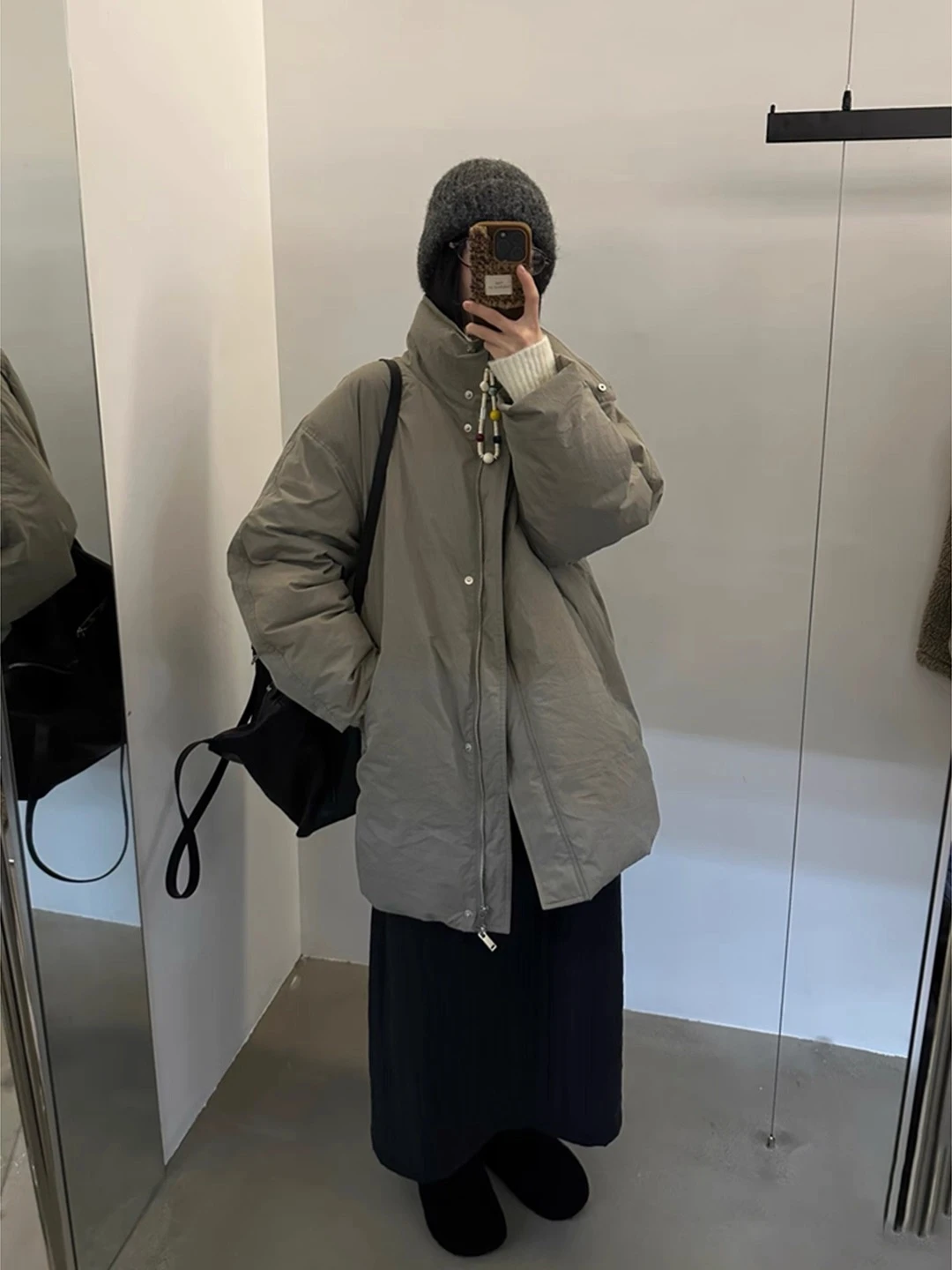 Sle Mid-Length Du down Jaet Stand Collar Warm White Goose Feather Women's Thiened Long Sve Zipper Coat
Sle Mid-Length Du down Jaet Stand Collar Warm White Goose Feather Women's Thiened Long Sve Zipper Coat