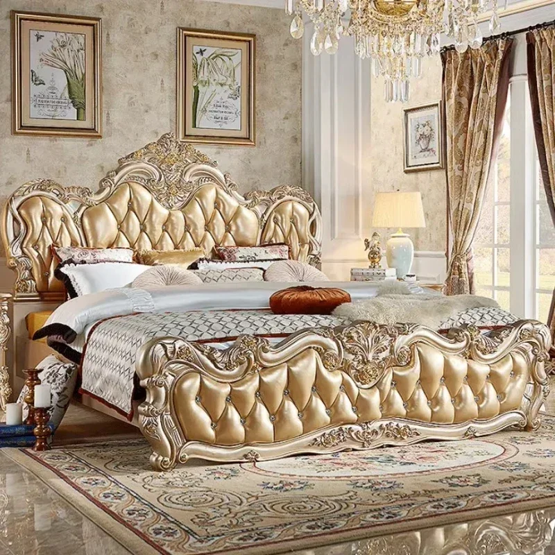 Европейская роскошная золотая двуспальная кровать размера «king-size», кровать принцессы из цельного дерева для виллы, современный комбинезон для взрослых, комплект для супружеской спальни Cama
Европейская роскошная золотая двуспальная кровать размера «king-size», кровать принцессы из цельного дерева для виллы, современный комбинезон для взрослых, комплект для супружеской спальни Cama