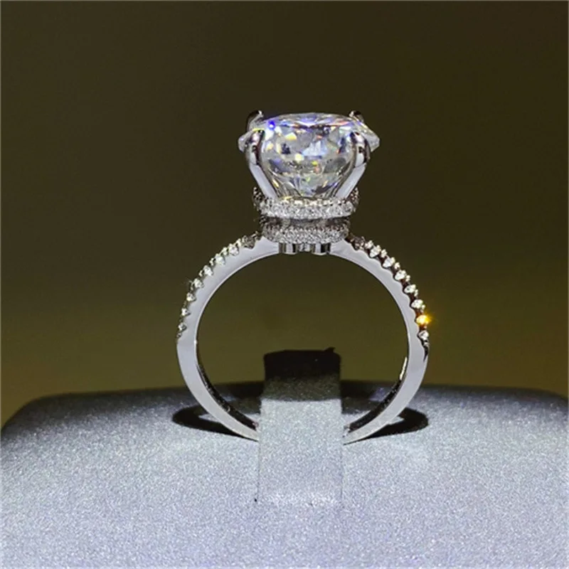 Handmade Real 5Ct D Color Moissanite Diamond Ring 925 Sterling Silver Party Wedding Band Rings for Women Engagement Jewelry
Handmade Real 5Ct D Color Moissanite Diamond Ring 925 Sterling Silver Party Wedding Band Rings for Women Engagement Jewelry