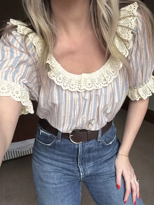 Sweet Stripe Print Bubble Sleeve Ruffle Collar Button up Top Summer New Arrival Casual Loose Fit Cotton Women's Shirt
Sweet Stripe Print Bubble Sleeve Ruffle Collar Button up Top Summer New Arrival Casual Loose Fit Cotton Women's Shirt