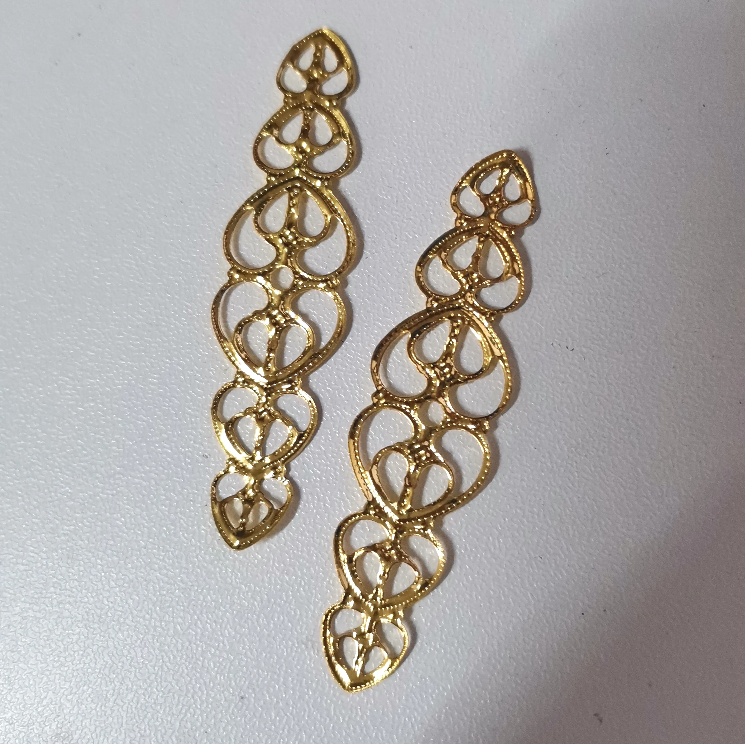 100 Pieces 24x61mm Gold color Metal Long Filigree Flowers Slice Charms Settings DIY Components Jewelry Accessory Findings
100 Pieces 24x61mm Gold color Metal Long Filigree Flowers Slice Charms Settings DIY Components Jewelry Accessory Findings