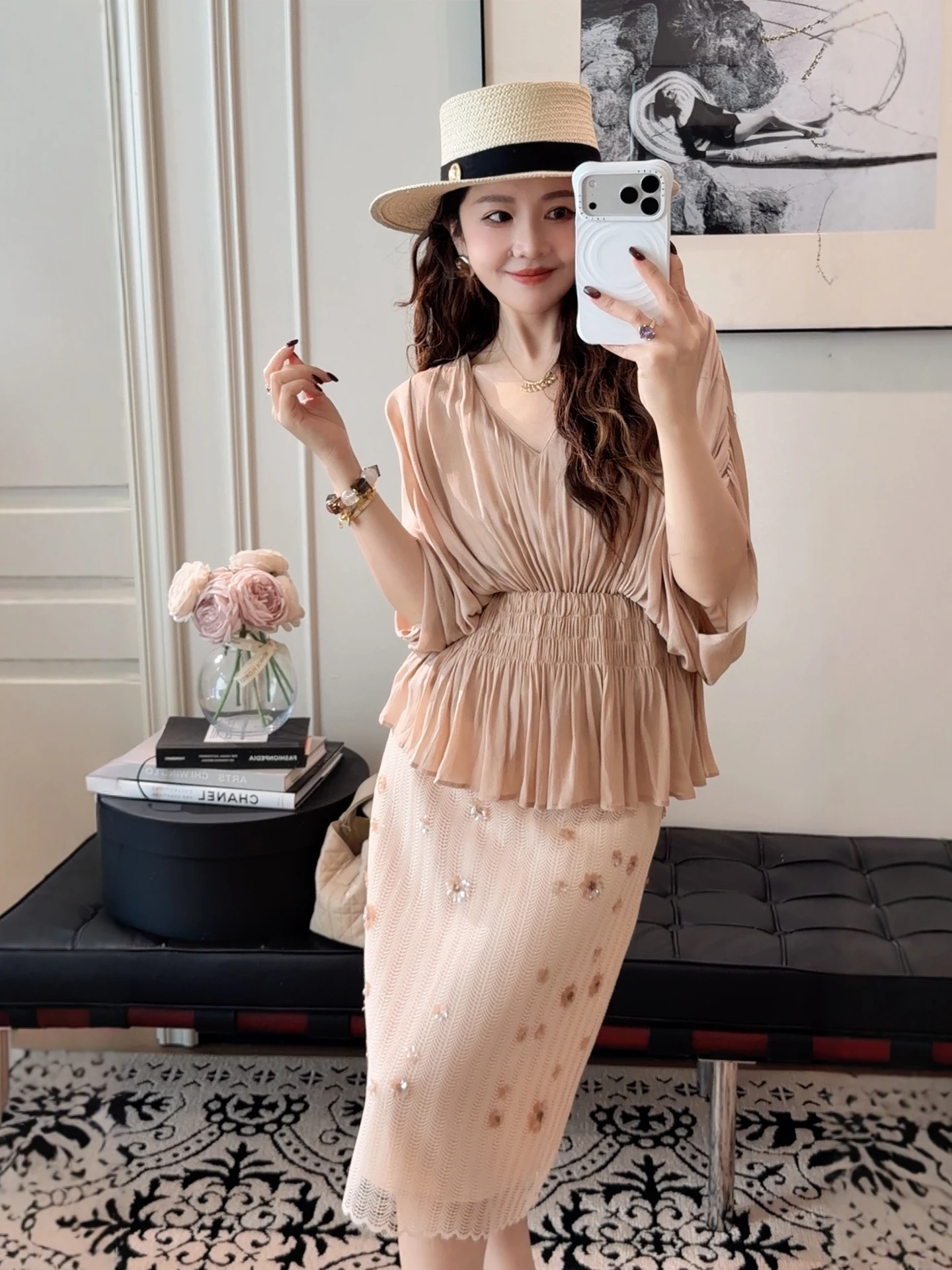 Pinziko Heavy Embroidery Texture Sensation Hollow out Shiny Sequin Half Body Skirt Versatile Casual Style High Waist A-Line S...
Pinziko Heavy Embroidery Texture Sensation Hollow out Shiny Sequin Half Body Skirt Versatile Casual Style High Waist A-Line S...
