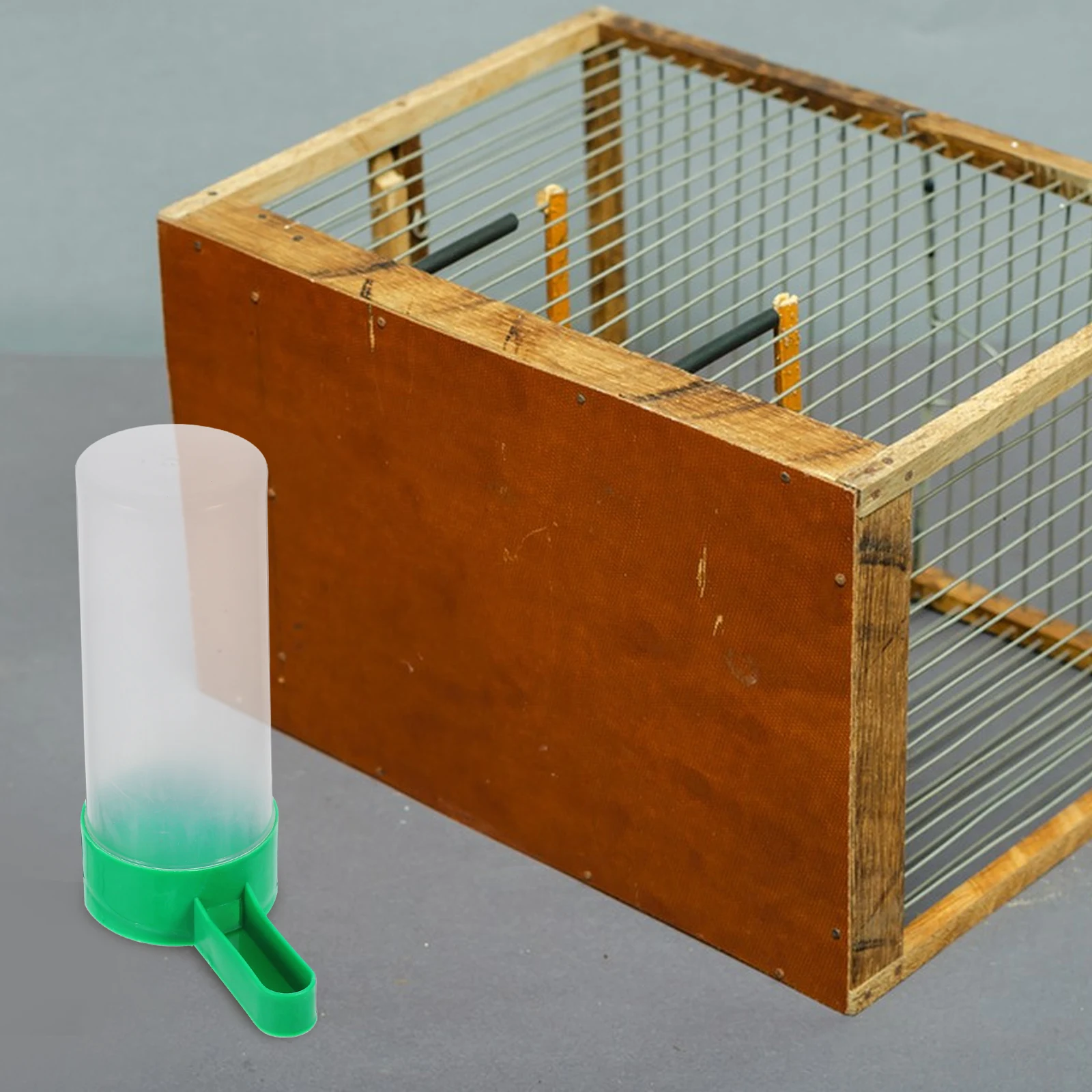 Automatic Bird Water Feeder Cup For Parrots Small Medium Birds Easy Clean Hollow Design Portable Feeding Accessories Drinking 
Automatic Bird Water Feeder Cup For Parrots Small Medium Birds Easy Clean Hollow Design Portable Feeding Accessories Drinking