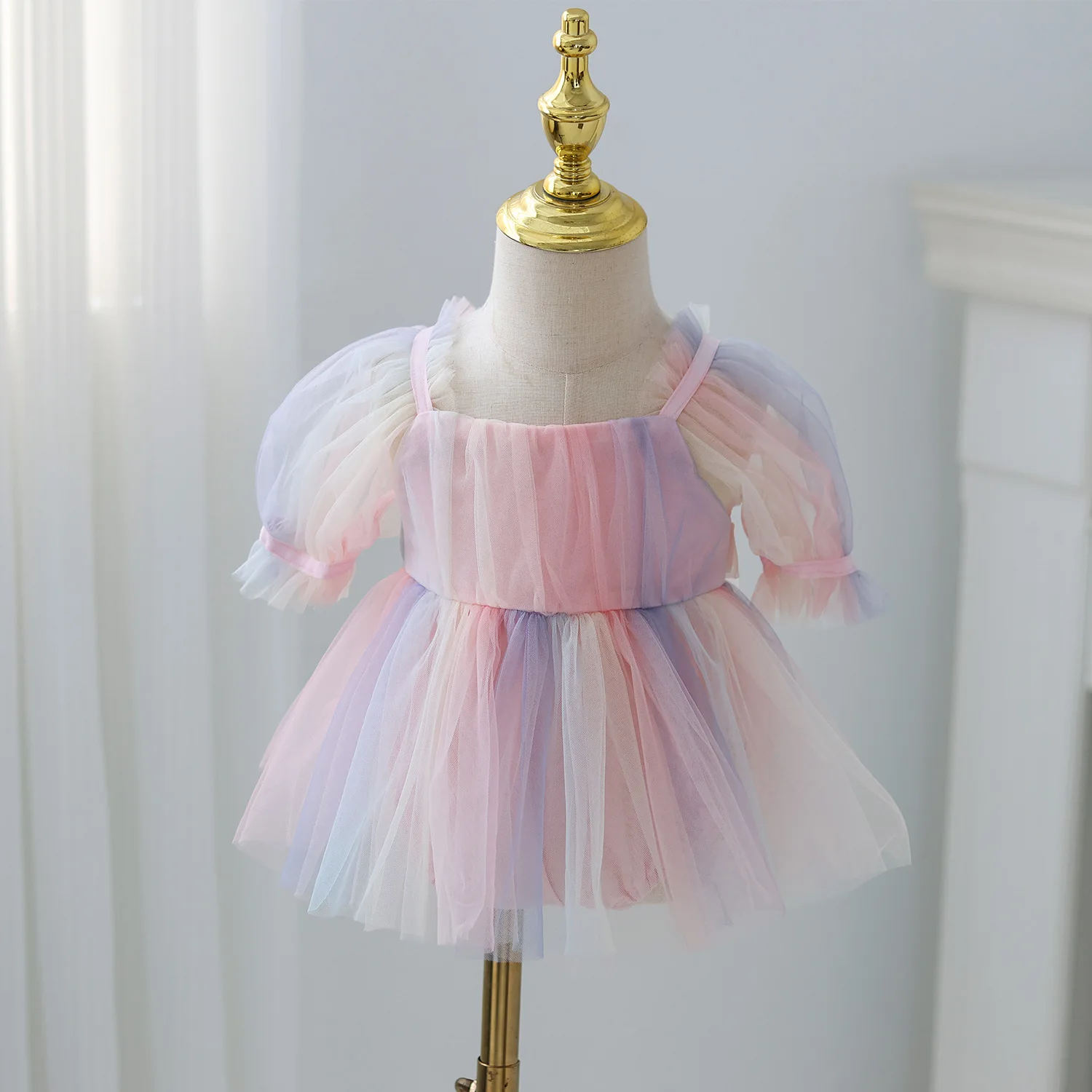 Baby Clothes 2025 Summer Baby Bubble Sleeve Pack Fart Dress Rainbow Bow Mesh Dress Newborn Princess Dress
Baby Clothes 2025 Summer Baby Bubble Sleeve Pack Fart Dress Rainbow Bow Mesh Dress Newborn Princess Dress