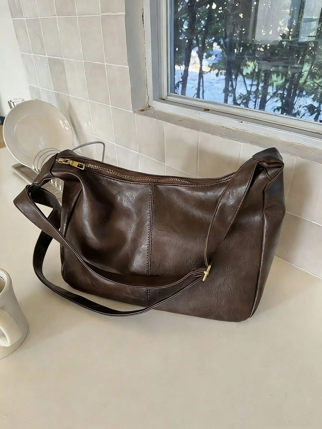 Women's Retro Maillard Crossbody Bag, New Korean Fashion Large Capacity Handbag, Back To School Essential, Reusable
Women's Retro Maillard Crossbody Bag, New Korean Fashion Large Capacity Handbag, Back To School Essential, Reusable