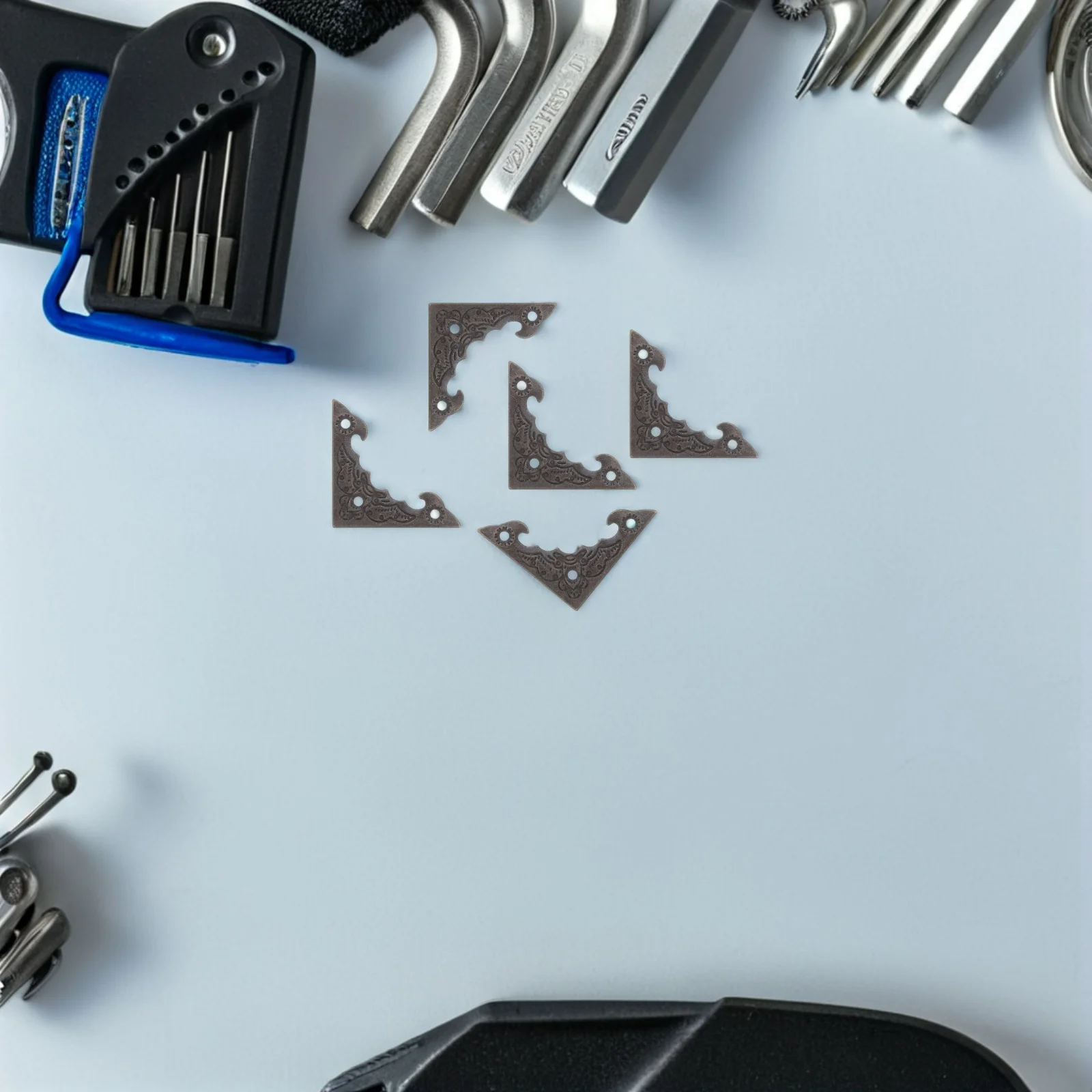 100pcs Decorative Corner Brackets For Wood Vintage Metal Box Corner Protectors Rustic Edge Guards For Furniture Wooden Boxes
100pcs Decorative Corner Brackets For Wood Vintage Metal Box Corner Protectors Rustic Edge Guards For Furniture Wooden Boxes