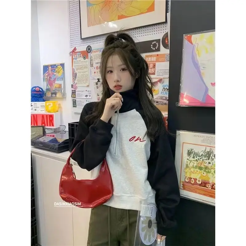 Femme Spring Summer Korean Fashion Zipper Color Blocking Stand-up Collar Embroide Sweatshirts Women Clothing Long Sleeve Top Tee
Femme Spring Summer Korean Fashion Zipper Color Blocking Stand-up Collar Embroide Sweatshirts Women Clothing Long Sleeve Top Tee