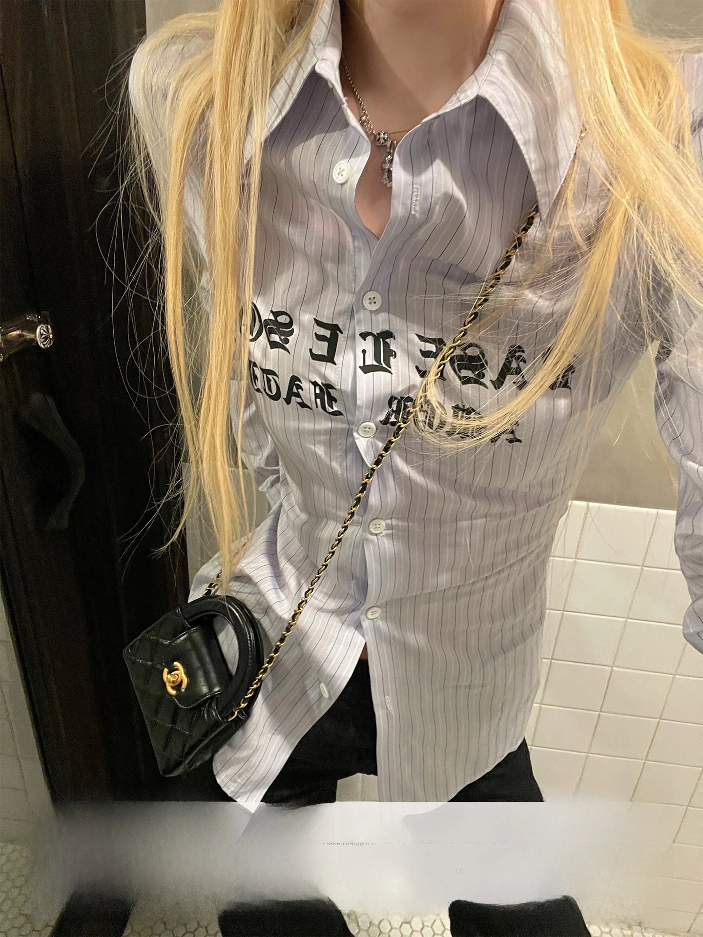 Casual Blue Striped Print Slim Fit Long Sleeve Shirt Waist Cinched Outerwear Women's Fashion Regular Sleeve Length Thin Model
Casual Blue Striped Print Slim Fit Long Sleeve Shirt Waist Cinched Outerwear Women's Fashion Regular Sleeve Length Thin Model