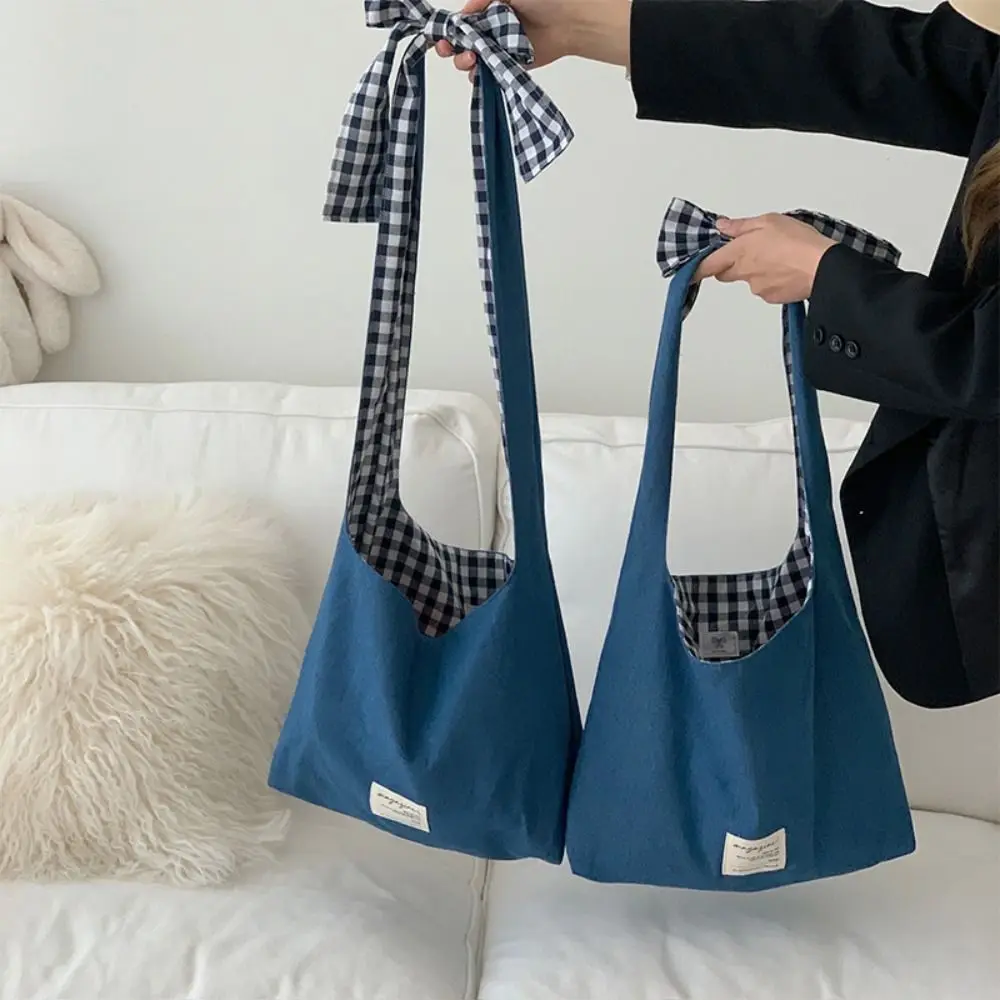 Plaid Double Sided Shoulder Bags Bow Strap Large Capacity Korean Style Handbag Blue Vacation Tote Bag Denim Canvas Handbag Men
Plaid Double Sided Shoulder Bags Bow Strap Large Capacity Korean Style Handbag Blue Vacation Tote Bag Denim Canvas Handbag Men