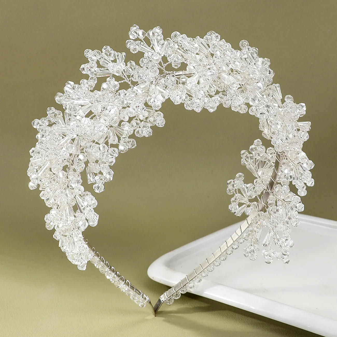 Floralbride Handmade Luxury Rhinestones Crystals Flower Bridal Tiara Headband Wedding Bridesmaids Crown Women Girls Hair Jewelry
Floralbride Handmade Luxury Rhinestones Crystals Flower Bridal Tiara Headband Wedding Bridesmaids Crown Women Girls Hair Jewelry