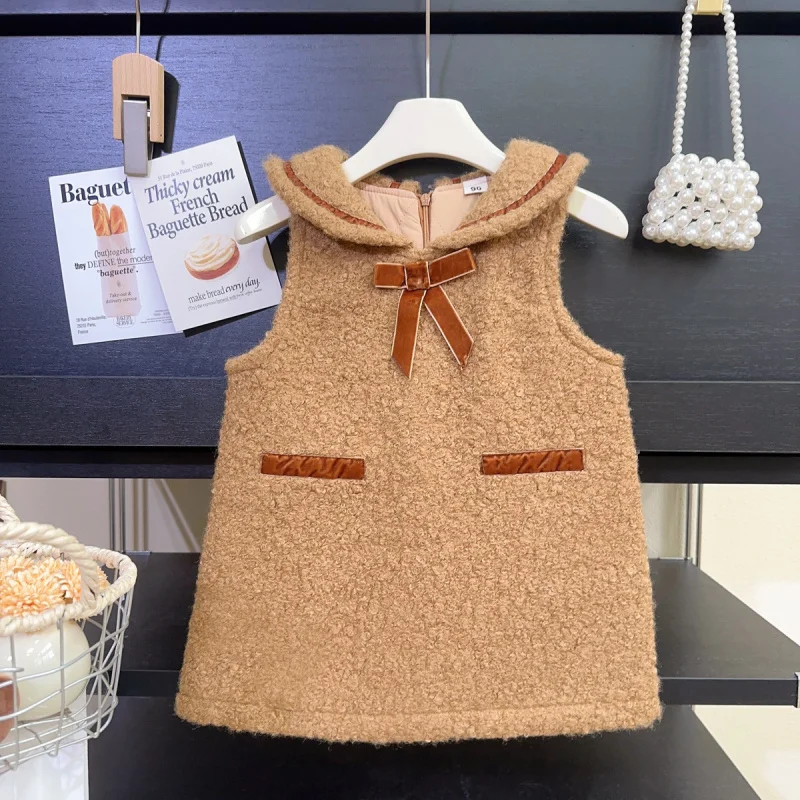 Children's Vest Dress New Winter Girls' Elegant Sleeveless Fresh Dress Children's Clothing
Children's Vest Dress New Winter Girls' Elegant Sleeveless Fresh Dress Children's Clothing