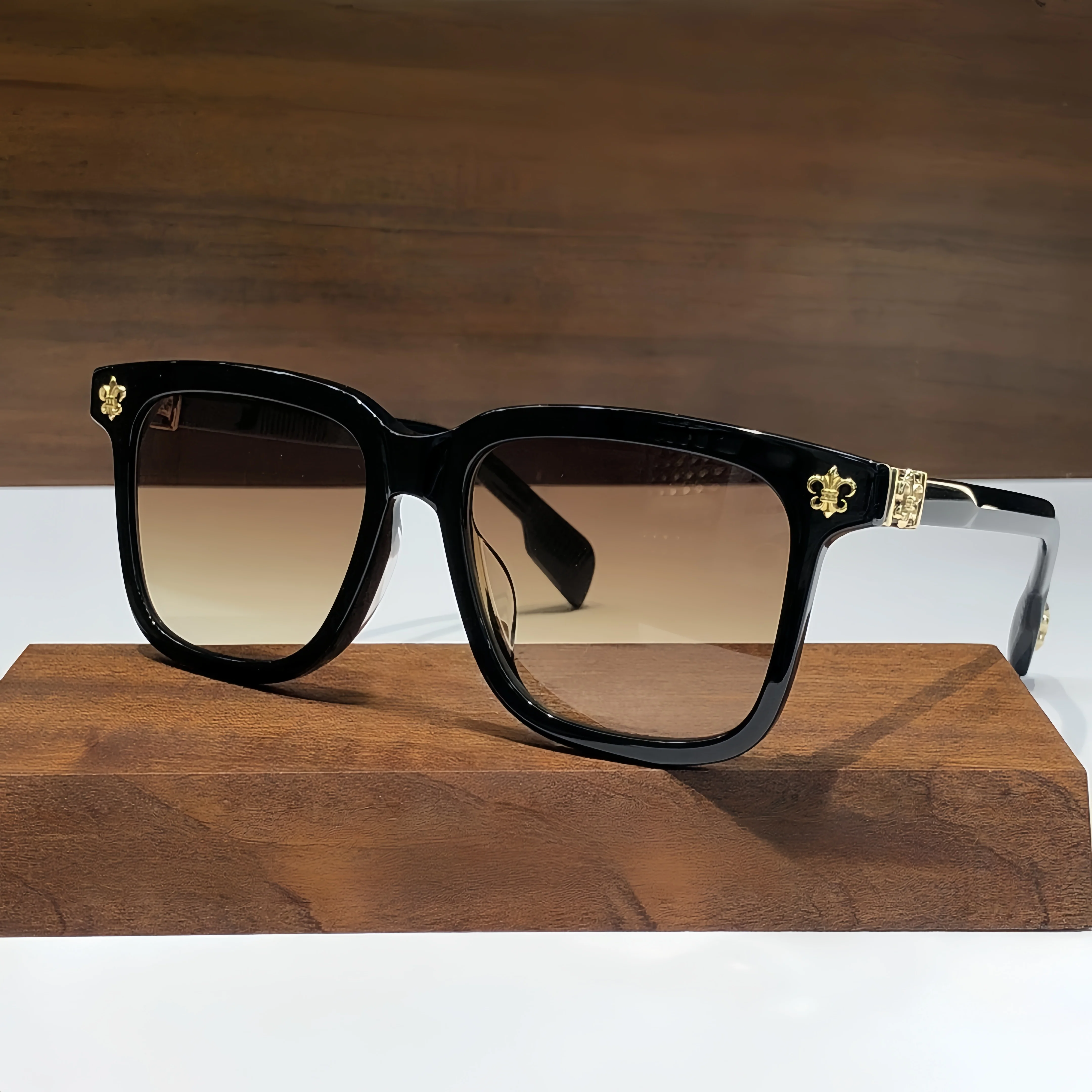New Women Sunglasses Men Luxury Brand Designer Square Acetic Classic Retro Fashion Trend Personalized Outdoor Sun Glasses UV400
New Women Sunglasses Men Luxury Brand Designer Square Acetic Classic Retro Fashion Trend Personalized Outdoor Sun Glasses UV400