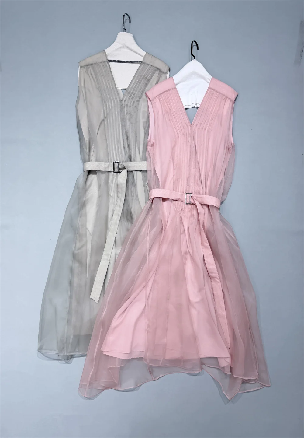V-Neck Straight Vest Dress Elegant Loose Tie-Waist Summer Long Dresses For Women
V-Neck Straight Vest Dress Elegant Loose Tie-Waist Summer Long Dresses For Women