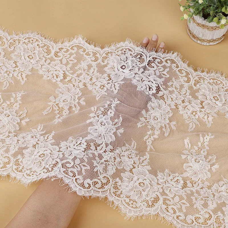 3 M/lot High-end three-dimensional edging lace wedding gown and dress lace edging clothing accessories 38cm wide
3 M/lot High-end three-dimensional edging lace wedding gown and dress lace edging clothing accessories 38cm wide