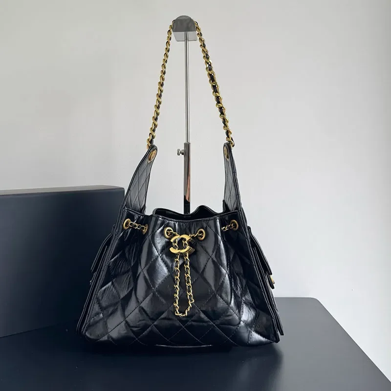 New Designer Shoulder High Quality Women's handbag Purses Hobo Cowhide Composite Bag Large Capacity Black shopping designer
New Designer Shoulder High Quality Women's handbag Purses Hobo Cowhide Composite Bag Large Capacity Black shopping designer