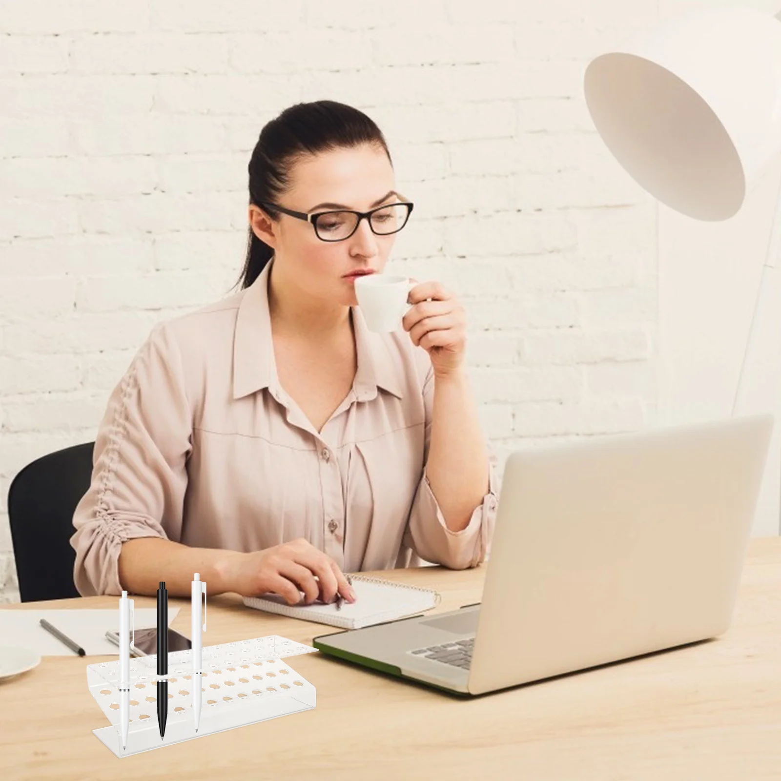 Clear Acrylic Paint Brush Holder Pencil Storage Stand Organizer Desk Display Rack Eyebrow Pencil Holder Acrylic Pen Stand
Clear Acrylic Paint Brush Holder Pencil Storage Stand Organizer Desk Display Rack Eyebrow Pencil Holder Acrylic Pen Stand