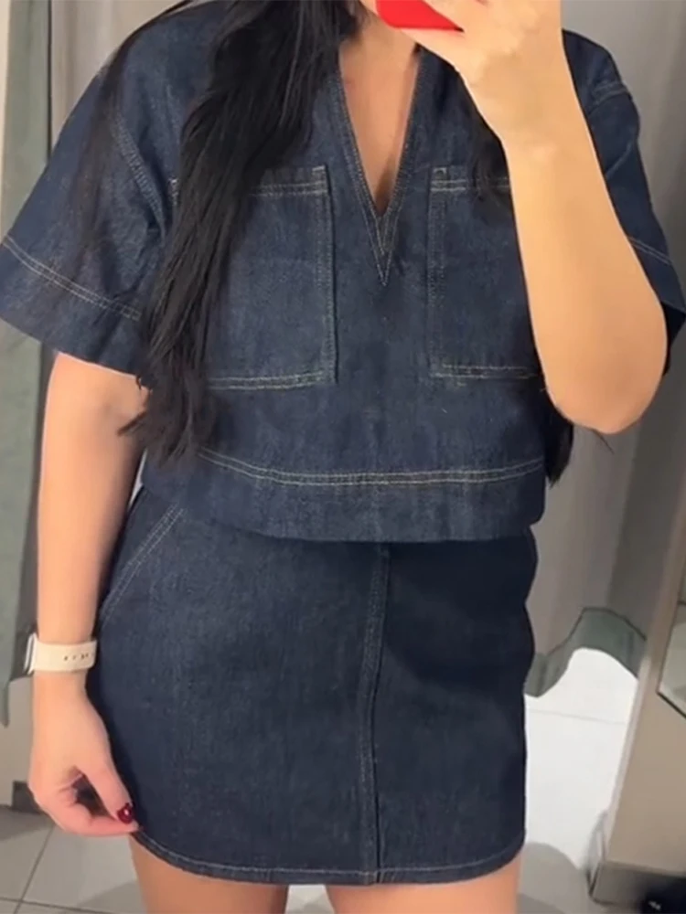 Women's Denim Shirts Skirt 2PCS Sets With Short Sleeve Shirts Asymmetric Fold Mini Skirts 2025 Summer Lady Streetwear Outfits
Women's Denim Shirts Skirt 2PCS Sets With Short Sleeve Shirts Asymmetric Fold Mini Skirts 2025 Summer Lady Streetwear Outfits