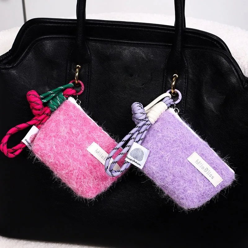 Модные мини-сумки для монет, квадратные корейские дорожные портмоне с подвеской в виде сердца, сумки для макияжа, чехол для губной помады
Модные мини-сумки для монет, квадратные корейские дорожные портмоне с подвеской в виде сердца, сумки для макияжа, чехол для губной помады