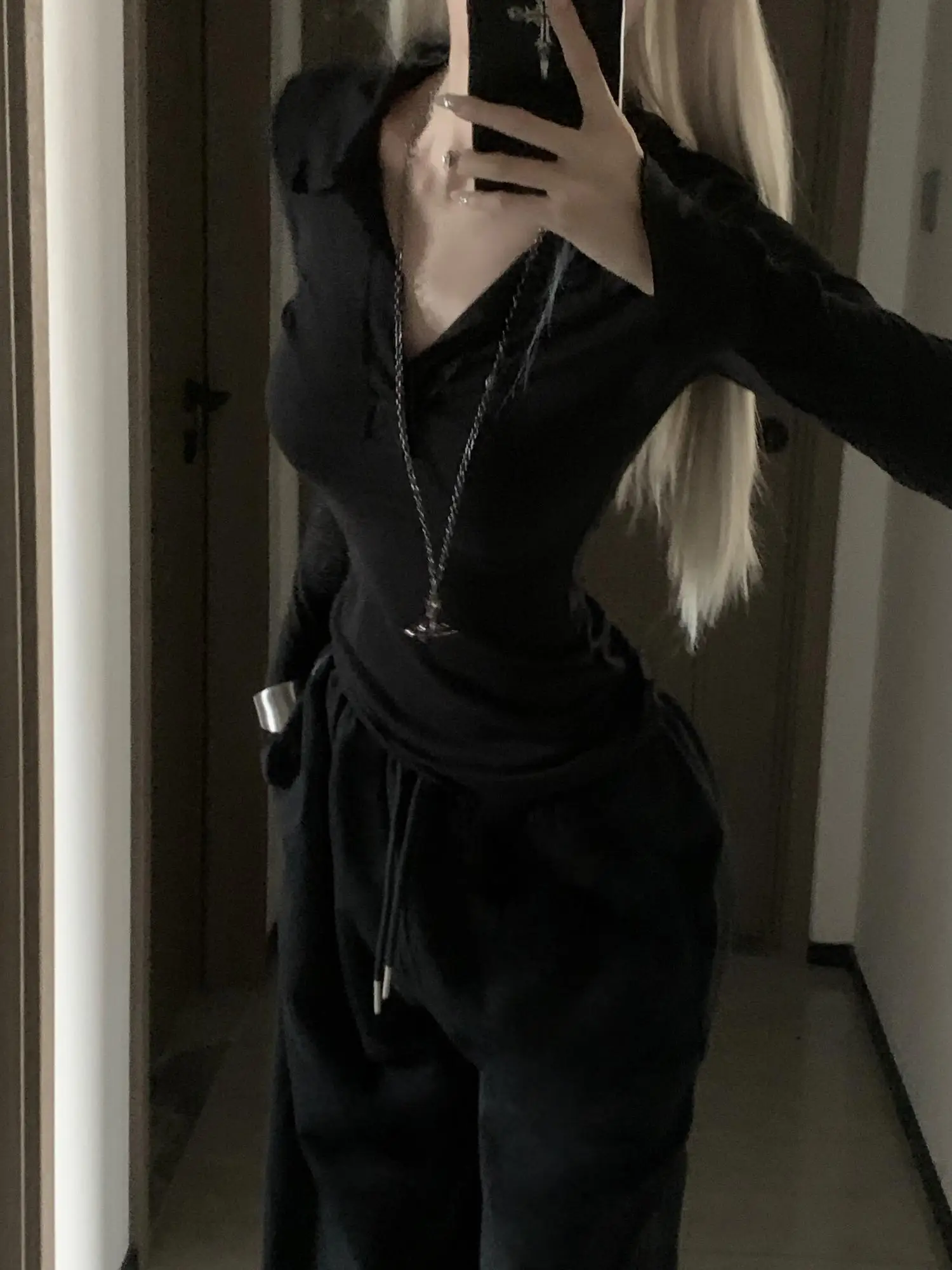 Slim Fit Long Sve V-Ne Base irt Женский повседневный универсальный pe Body ape Faionable Design Дышащий осенний топ
Slim Fit Long Sve V-Ne Base irt Женский повседневный универсальный pe Body ape Faionable Design Дышащий осенний топ