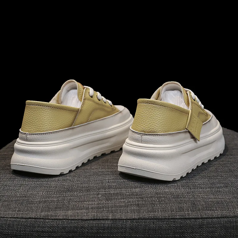 Два маленьких белых туфель на толстой подошве, новые универсальные, дышащие и тонкие, не уставшие ноги, повседневные спортивные туфли.
Два маленьких белых туфель на толстой подошве, новые универсальные, дышащие и тонкие, не уставшие ноги, повседневные спортивные туфли.