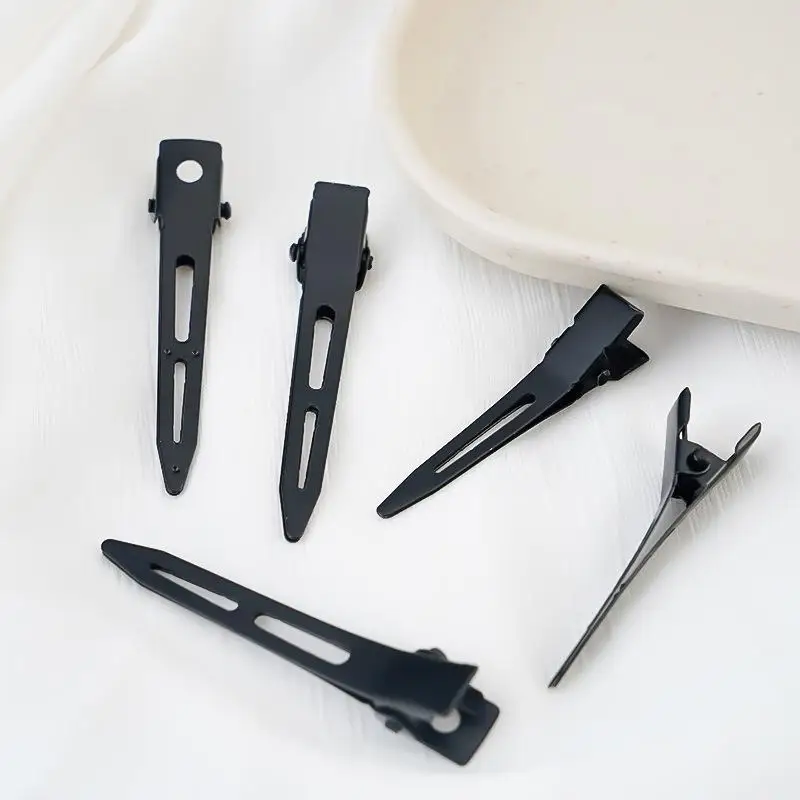 10 шт., черные заколки для волос в виде утконоса, нескользящие заколки для волос из кожи аллигатора, парикмахерский салон, аксессуары для укладки волос
10 шт., черные заколки для волос в виде утконоса, нескользящие заколки для волос из кожи аллигатора, парикмахерский салон, аксессуары для укладки волос