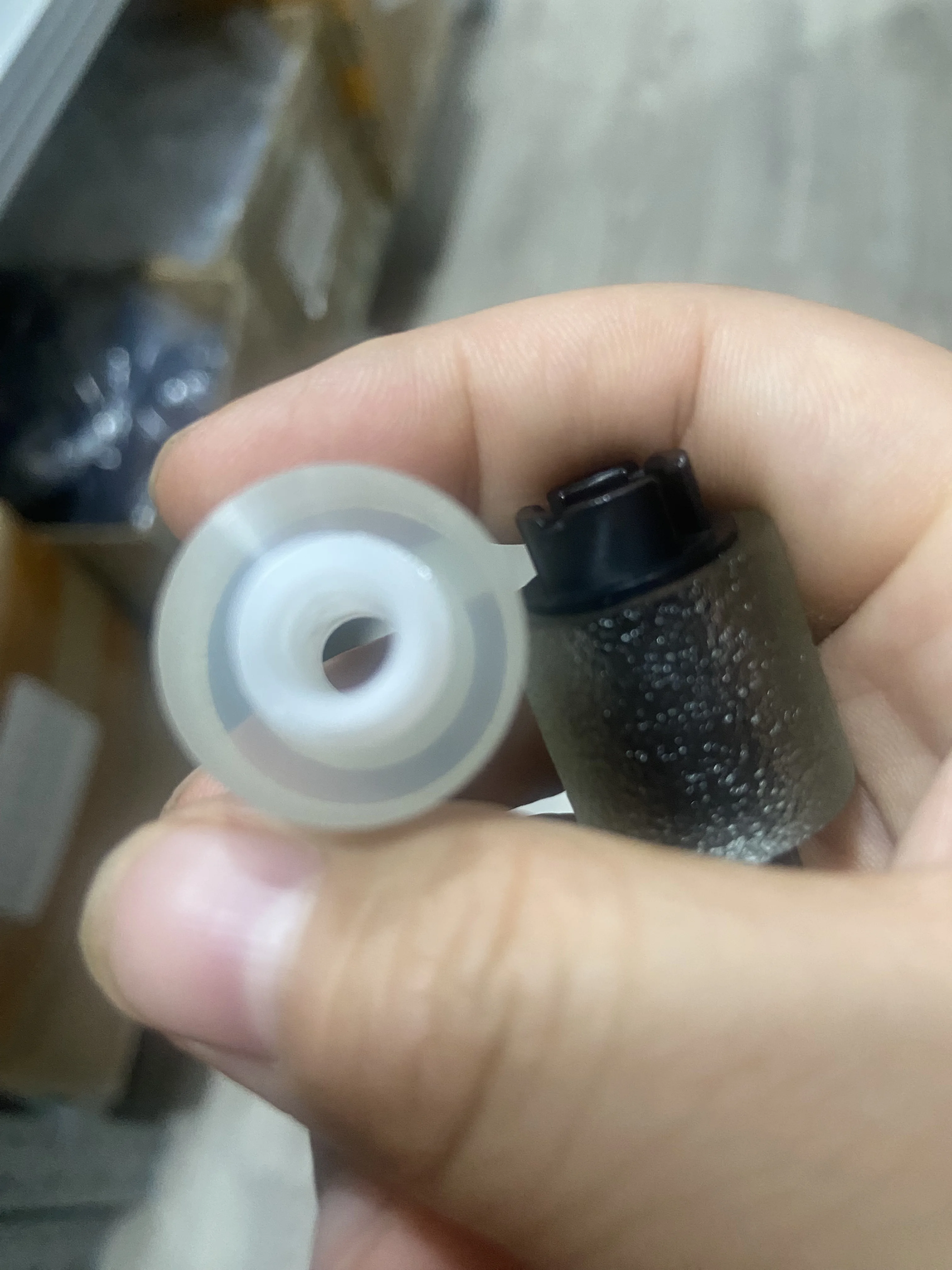 1X FL0-3407-000 FL0-3408-000 Разделительный ролик подачи для CANON IR 1430 1430J 1435 1435i 1435iF 1435P/IR1430 IR1435 
1X FL0-3407-000 FL0-3408-000 Разделительный ролик подачи для CANON IR 1430 1430J 1435 1435i 1435iF 1435P/IR1430 IR1435